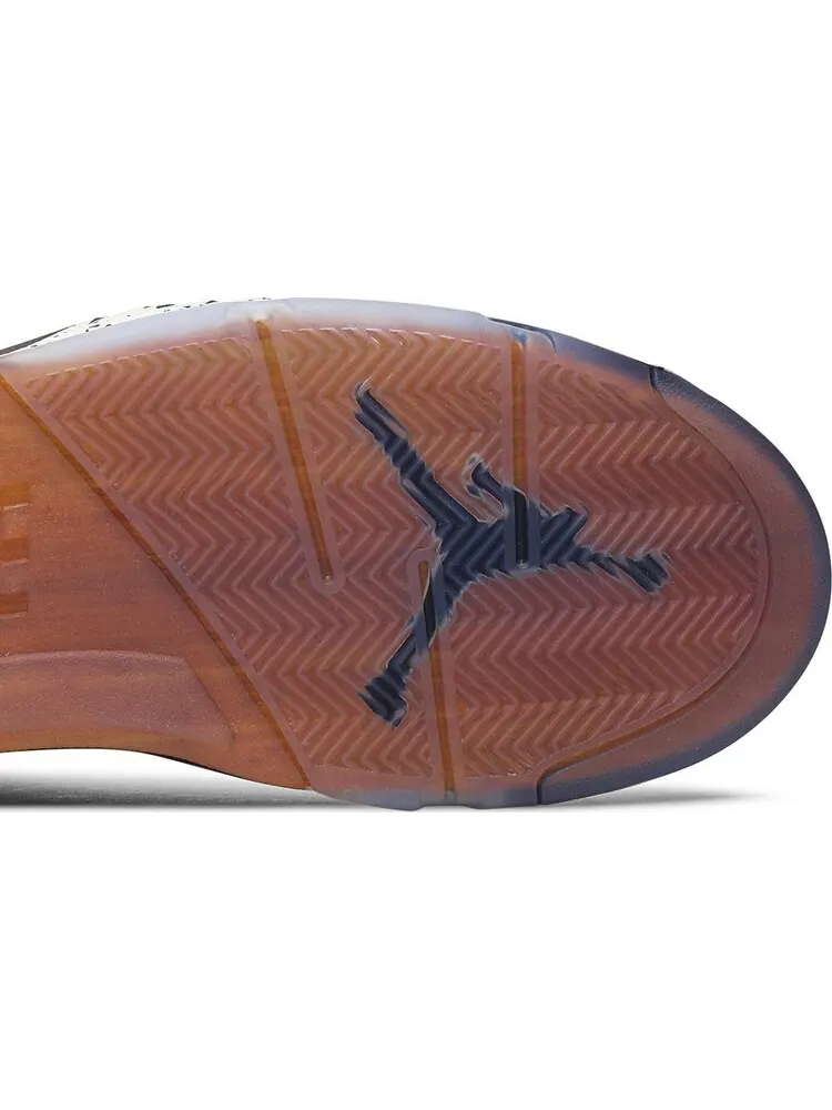 Кроссовки Trophy Room x Air Jordan 5 Retro Friends & Family — изображение 5 из 8, красный