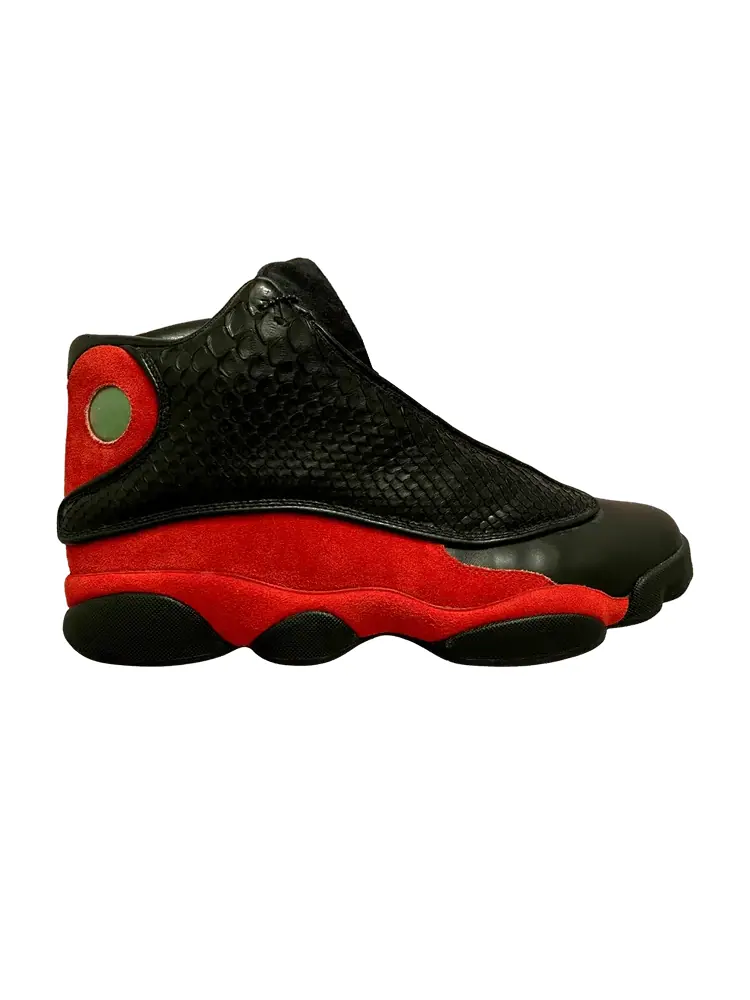 Кроссовки Air Jordan The Shoe Surgeon x Air Jordan 13 Retro 'Bred' — изображение 1 из 1, черный/красный/белый