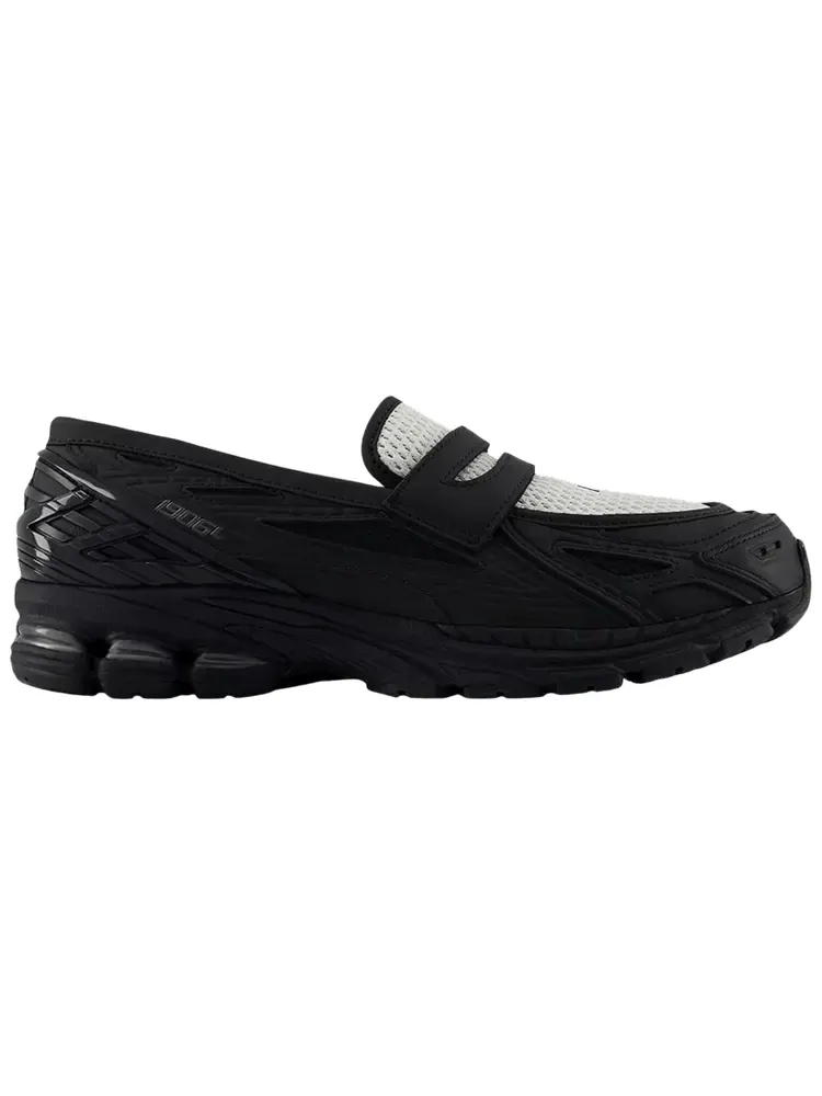 Кроссовки New Balance 1906L — изображение 1 из 1, черный