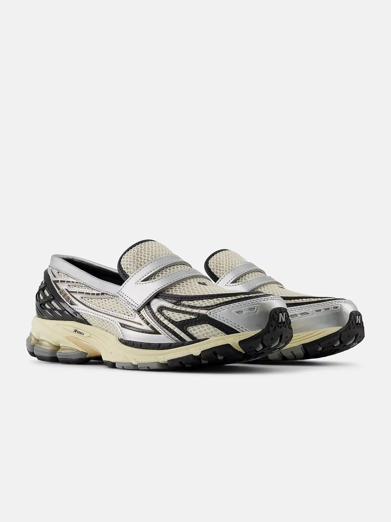 Лоферы унисекс New Balance 1906L — изображение 2 из 6, кремовый/серебряный