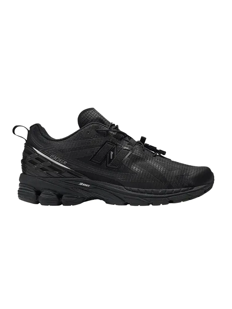 Кроссовки New Balance 1906R — изображение 1 из 1, черный
