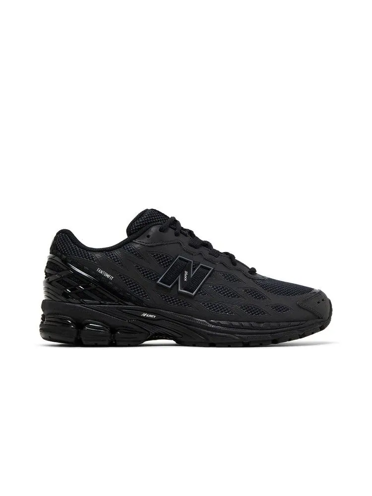 Кроссовки New Balance 1906W 'Triple Black' — изображение 2 из 9