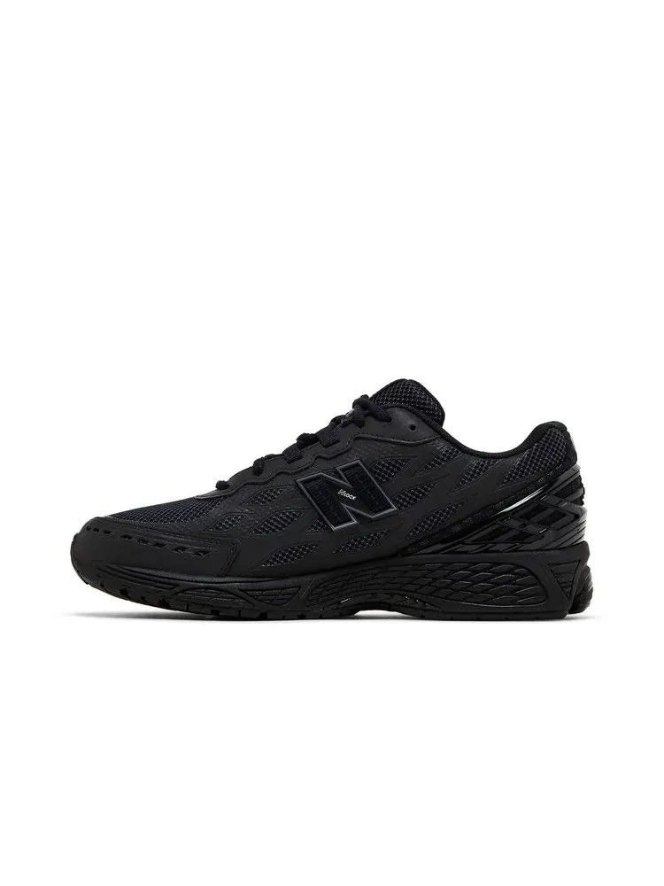 Кроссовки New Balance 1906W 'Triple Black' — изображение 4 из 9