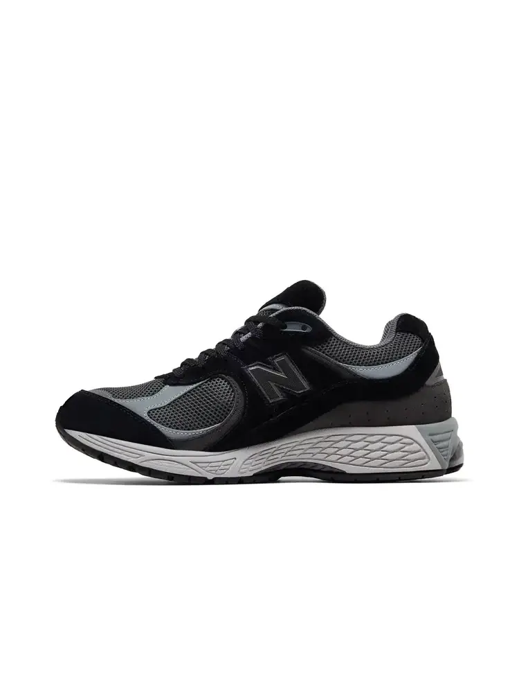 Кроссовки New Balance 2002R 'Черно-серый' — изображение 3 из 8, черный