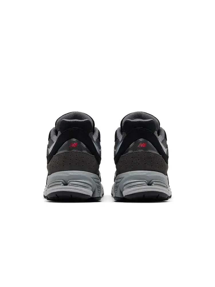 Кроссовки New Balance 2002R 'Черно-серый' — изображение 6 из 8, черный