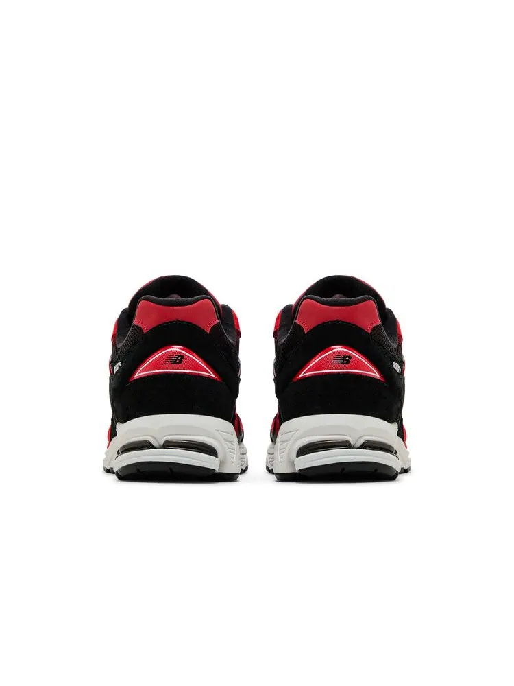 Кроссовки New Balance 2002R 'True Red Black' — изображение 7 из 9, красный/черный