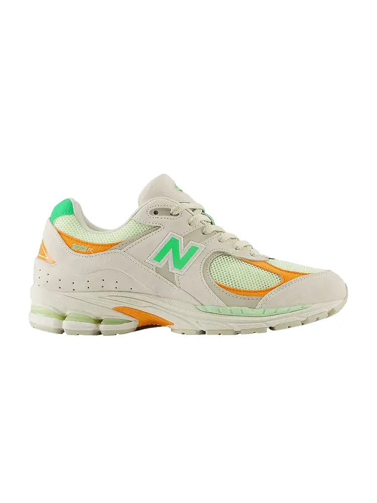 Кроссовки New Balance 2002R 'Linen Green Apple' — изображение 1 из 1, белый