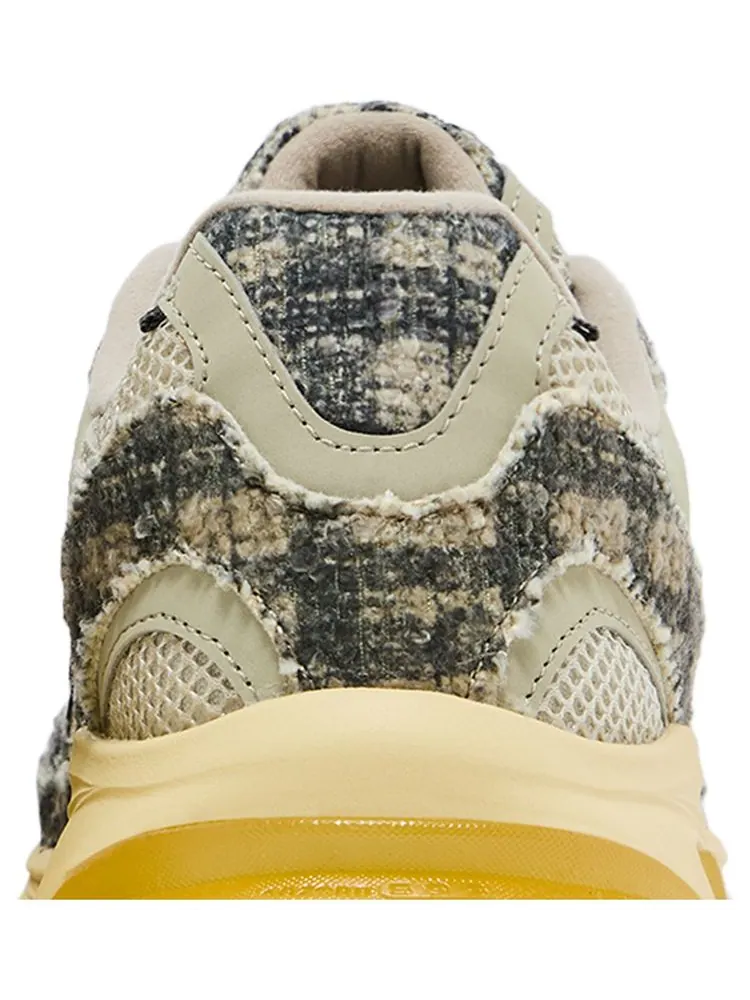 Кроссовки Joe Freshgoods x New Balance 2010 — изображение 7 из 8, бежевый