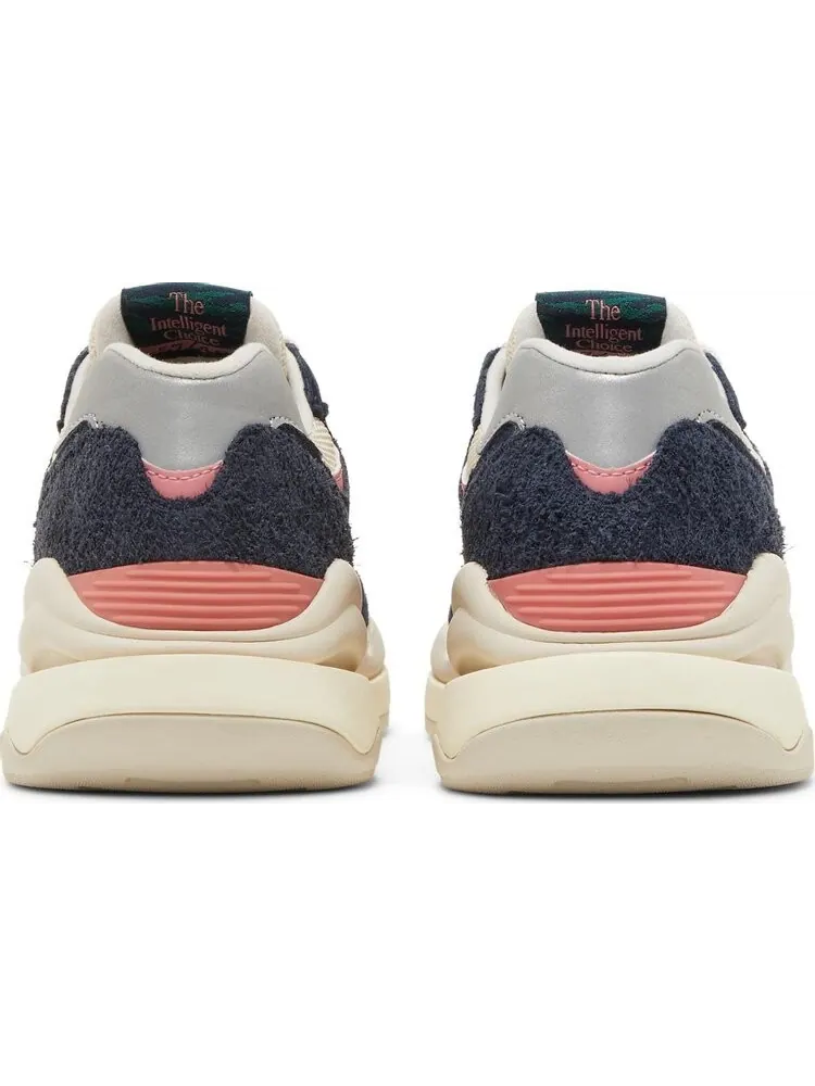 Кроссовки New Balance 57/40 'Lunar New Year - Eclipse' — изображение 6 из 8, синий