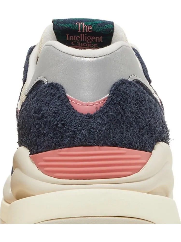 Кроссовки New Balance 57/40 'Lunar New Year - Eclipse' — изображение 7 из 8, синий