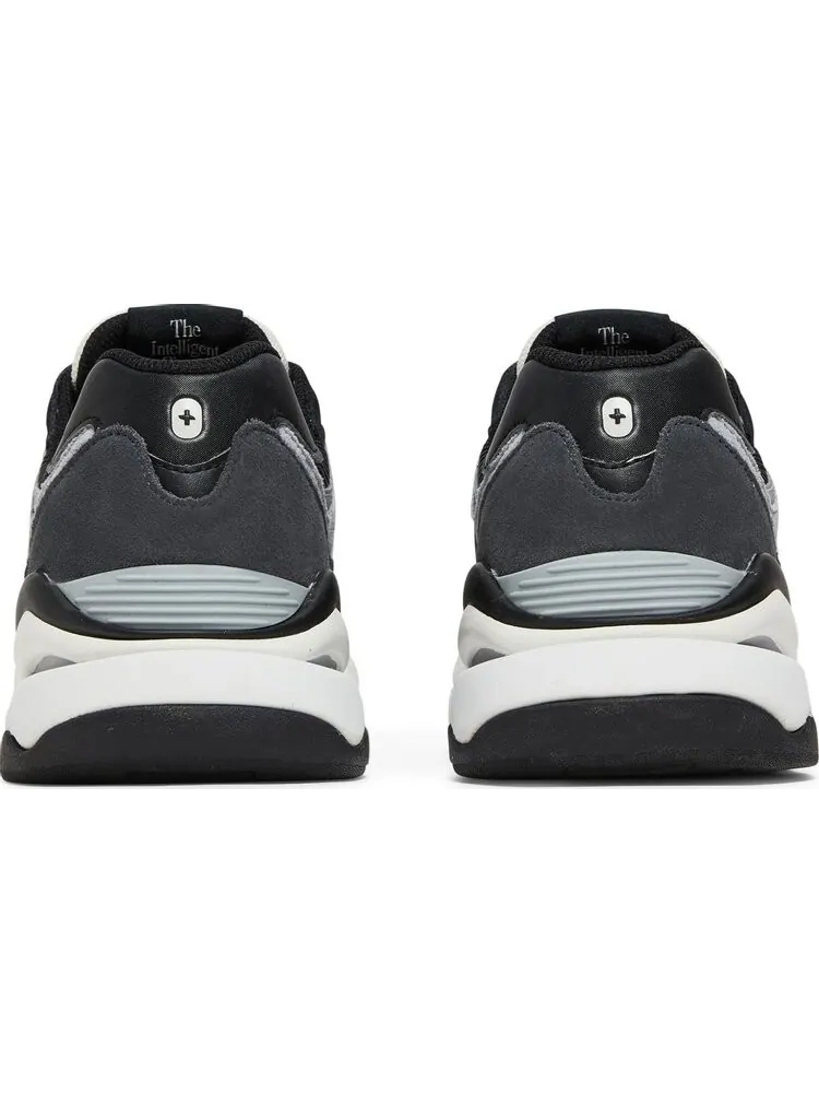 Кроссовки New Balance FIGS x 57/40 'Black White' — изображение 6 из 8, черный