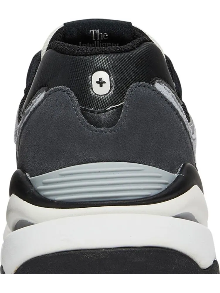Кроссовки New Balance FIGS x 57/40 'Black White' — изображение 7 из 8, черный