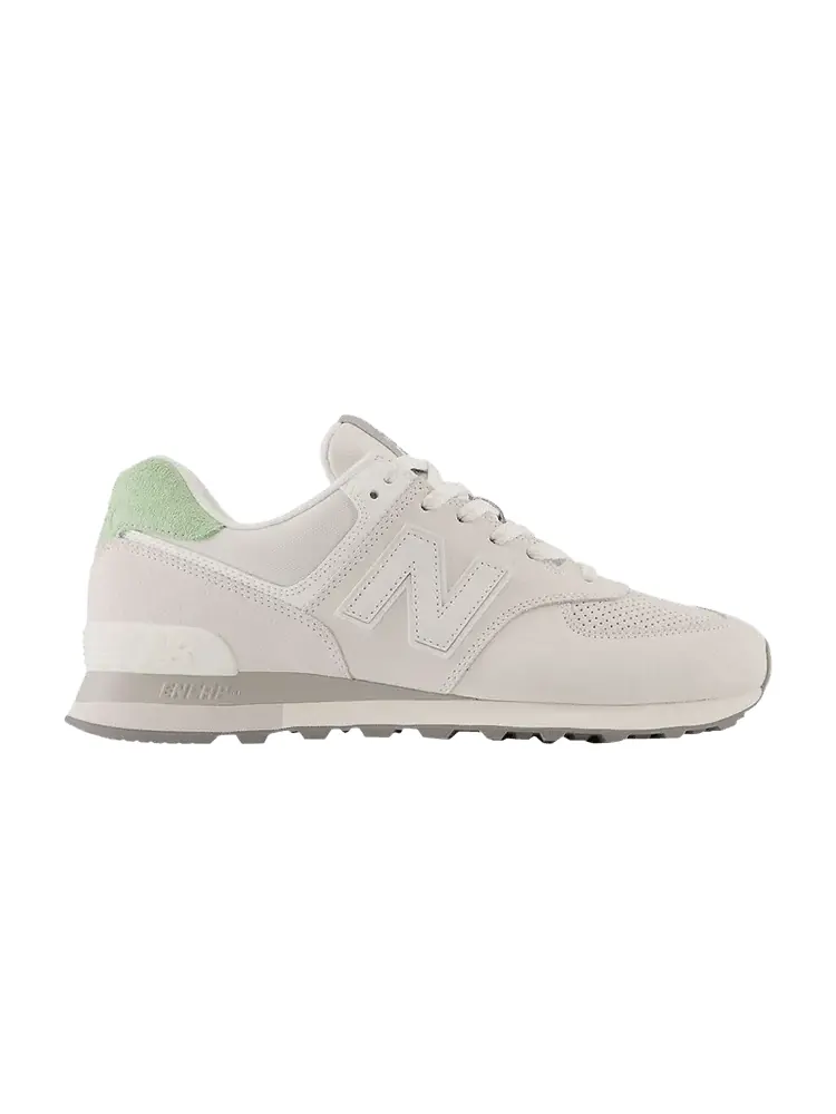 Кроссовки New Balance 574 'Light Grey Green Mismatched Heel Tab' — изображение 1 из 1, серый