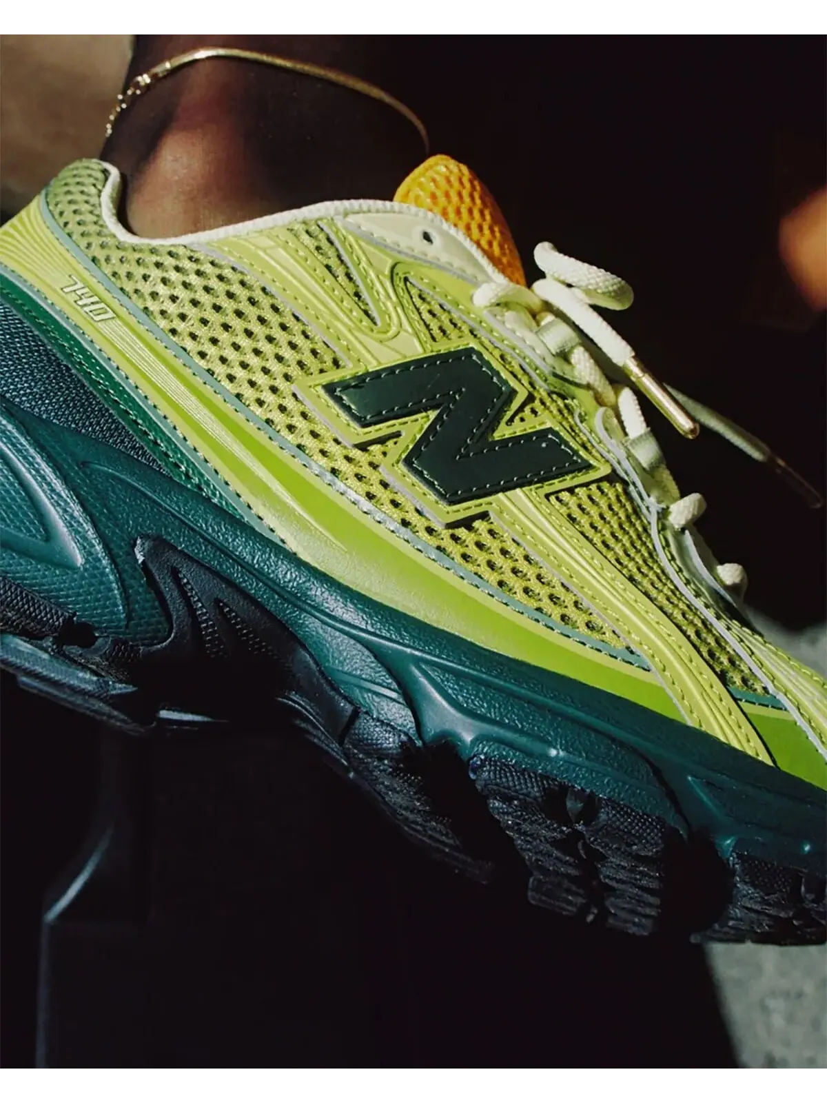 Кроссовки унисекс CNCPTS x New Balance 740 'Brut' — изображение 1 из 16, зеленый