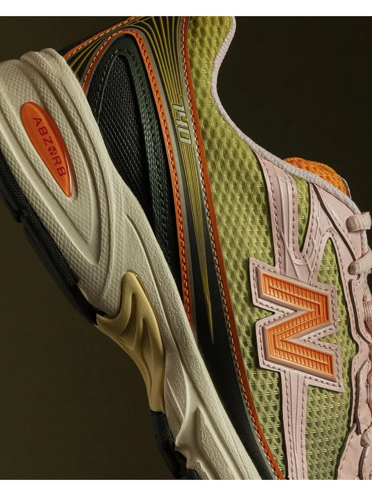 Кроссовки унисекс CNCPTS x New Balance 740 'Saignée' — изображение 15 из 17, розовый/зеленый