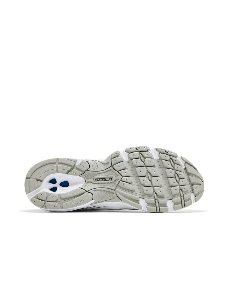Кроссовки 740v2 'White Silver Reflection' — изображение 4 из 8, белый серебристый