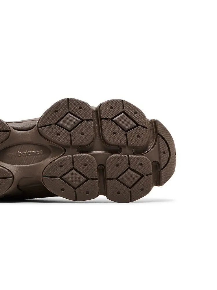 Кроссовки New Balance 8040 Dark Mushroom — изображение 5 из 6, серый