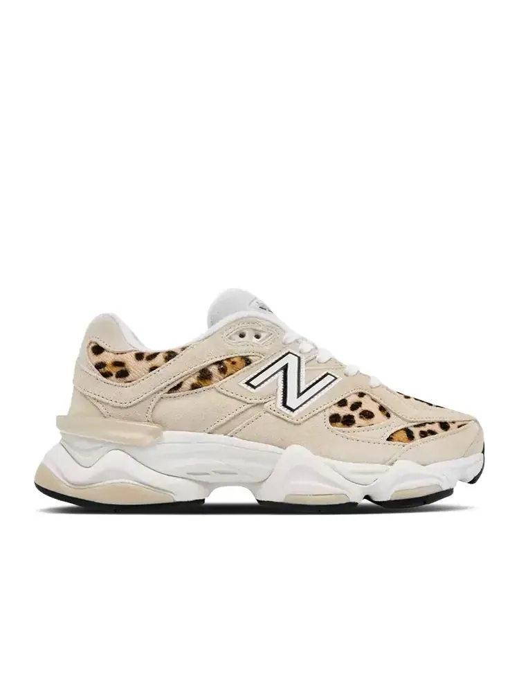 Кроссовки New Balance Wmns 9060 — изображение 1 из 1, бежевый белый