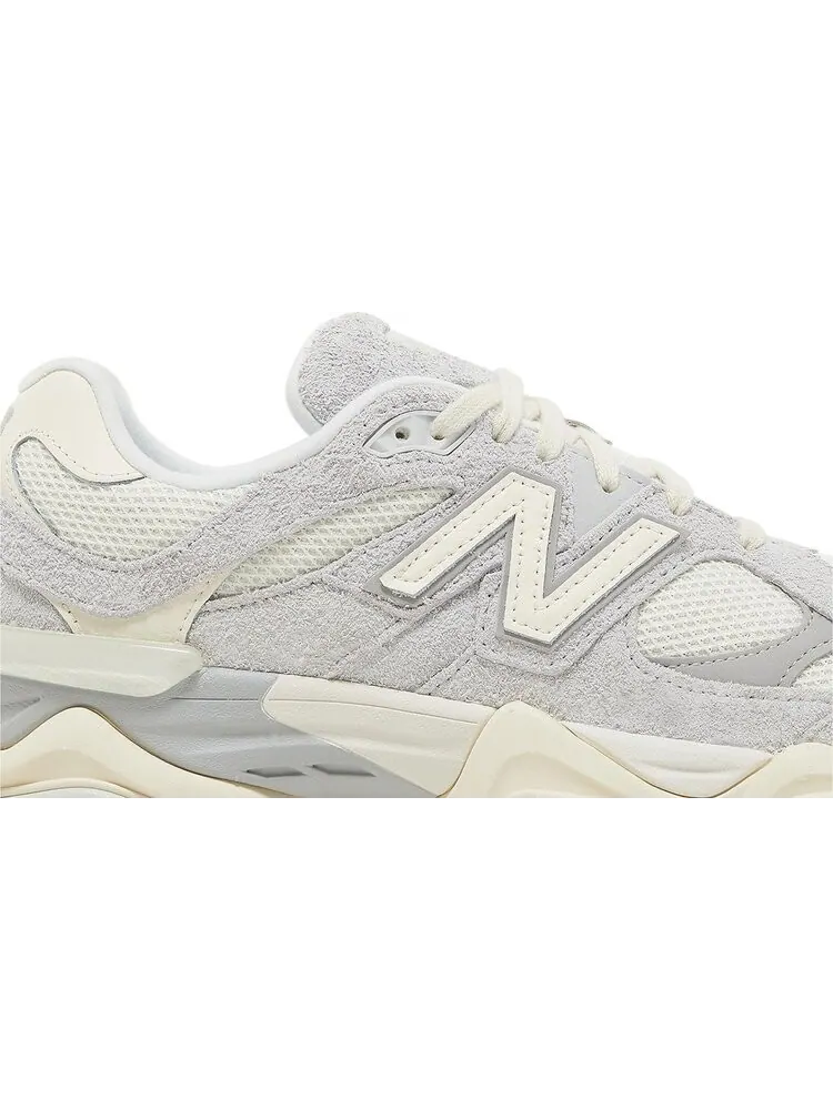Кроссовки New Balance 9060 Quartz Grey — изображение 3 из 5, серый