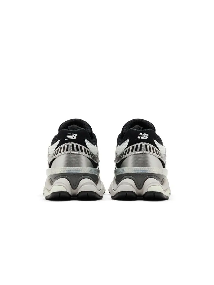 Кроссовки New Balance Shoe Palace x 9060 Metallic — изображение 6 из 6, серебристый
