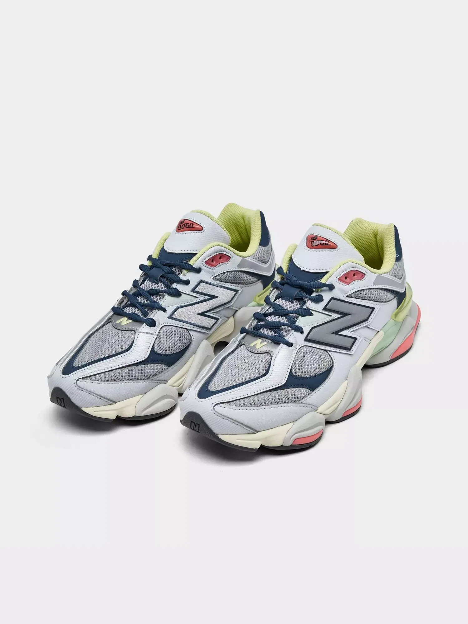 Кроссовки New Balance 9060 'Easter Pack - Light Grey Deep Ocean' — изображение 2 из 6, светлый серый/глубокий