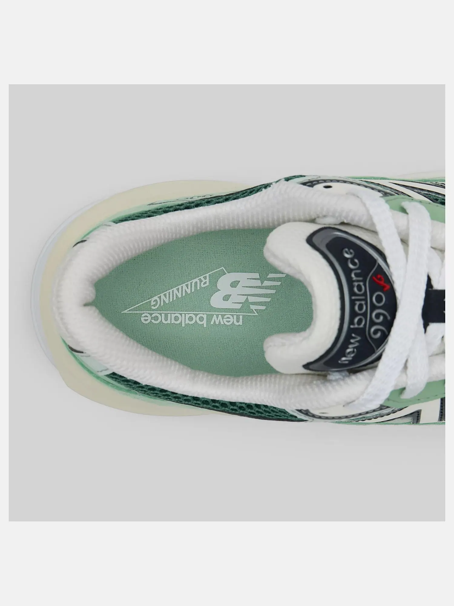 Кроссовки унисекс New Balance Made in USA 990v6 — изображение 7 из 8, зеленый