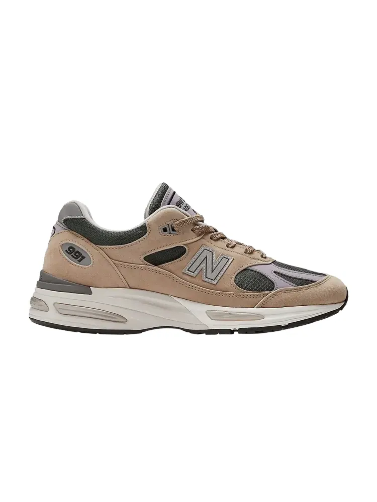 Кроссовки 991v2 Made in England 'Essentially Offbeat Pack - Cement' — изображение 1 из 1