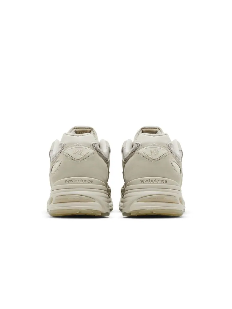 Кроссовки Stone Island x 991v2 Made in England 'Ghost Pack - Beige' — изображение 6 из 8, бежевый