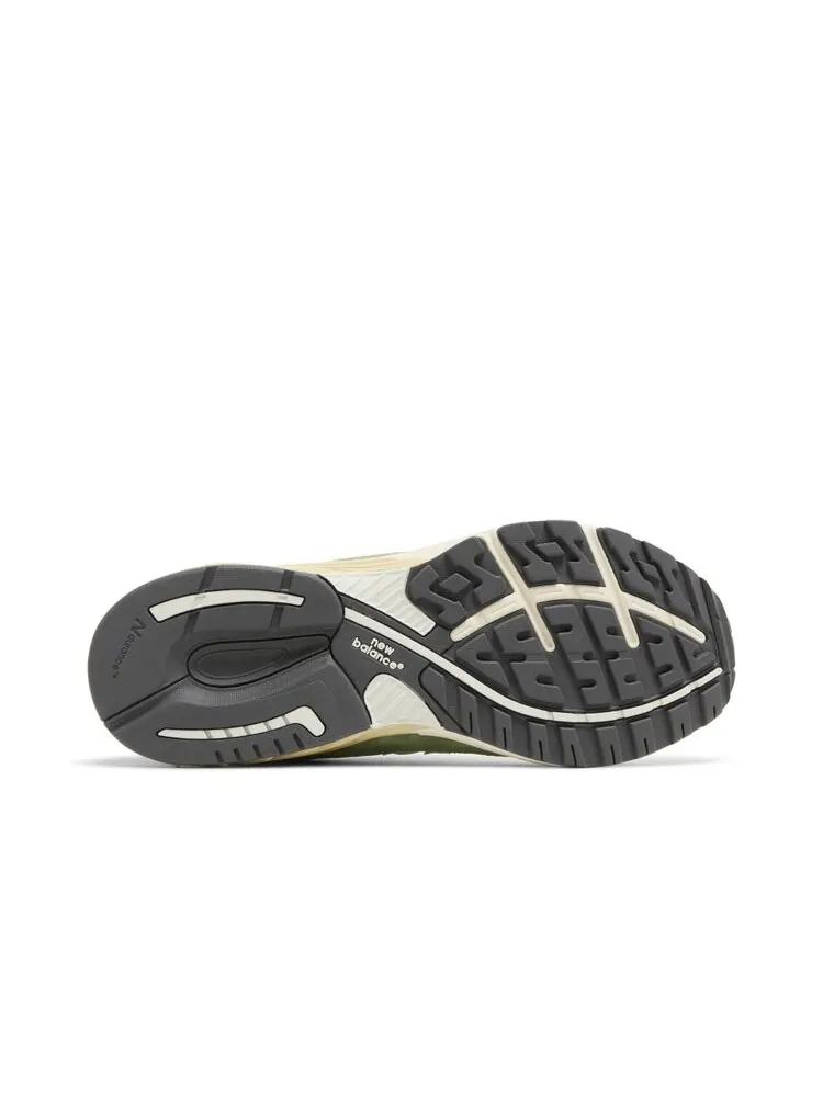 Кроссовки New Balance Teddy Santis x 993 Made in USA — изображение 4 из 4, зеленый