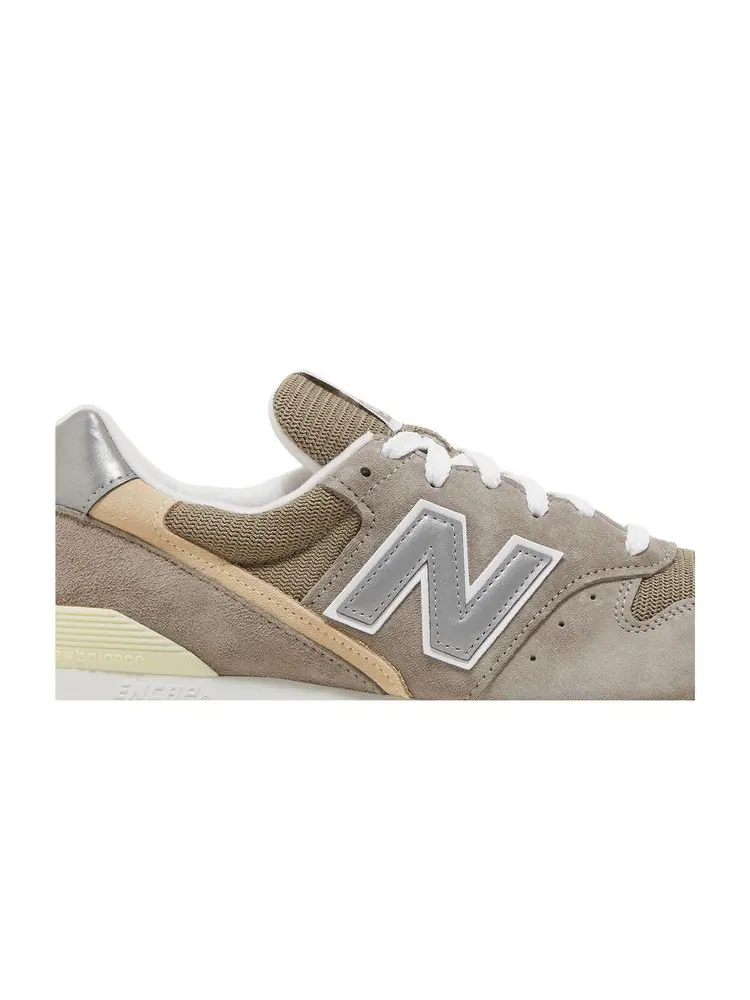 Кроссовки New Balance 996 Made in USA 'Grey Silver' — изображение 2 из 8, серый серебристый