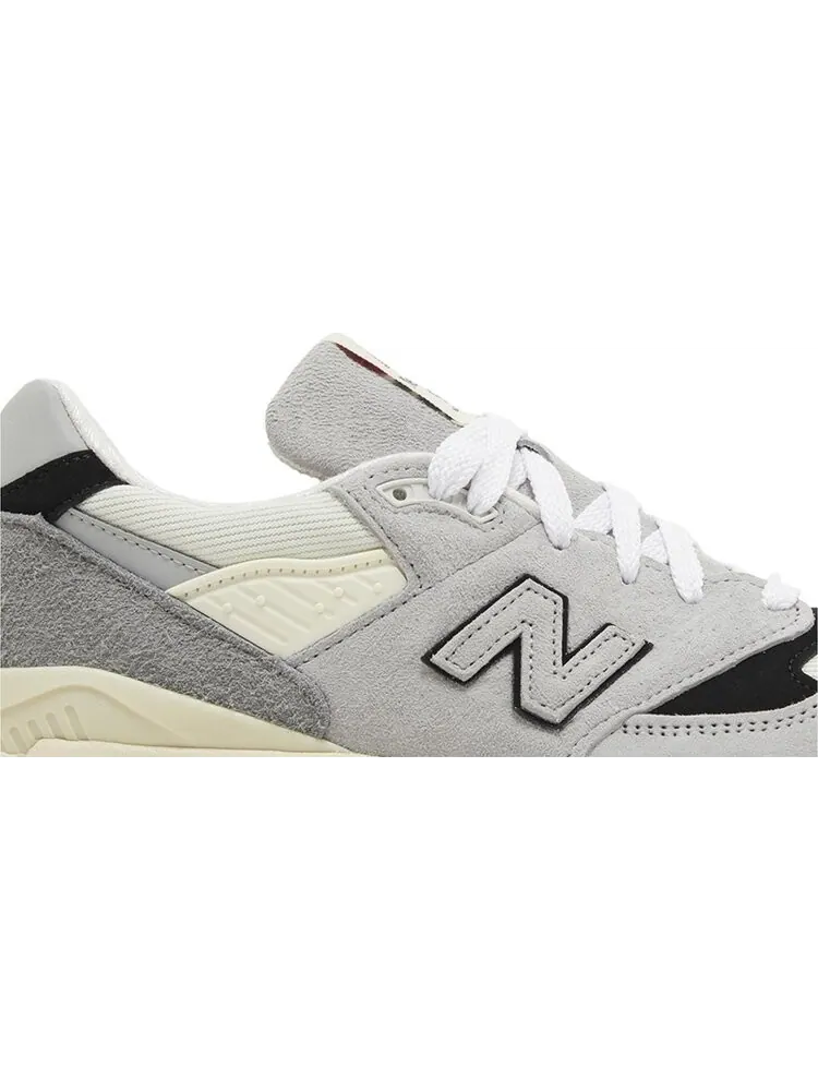Кроссовки New Balance 998 'Grey Black' от Teddy Santis — изображение 2 из 4, серый