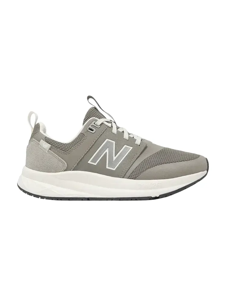 Кроссовки New Balance UA900 2E Wide — изображение 1 из 1, серебристый