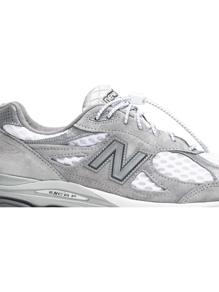 Кроссовки New Balance ULTRAOLIVE x 990v3 Made in USA 'Exaggerated Functionality' — изображение 2 из 8, серый