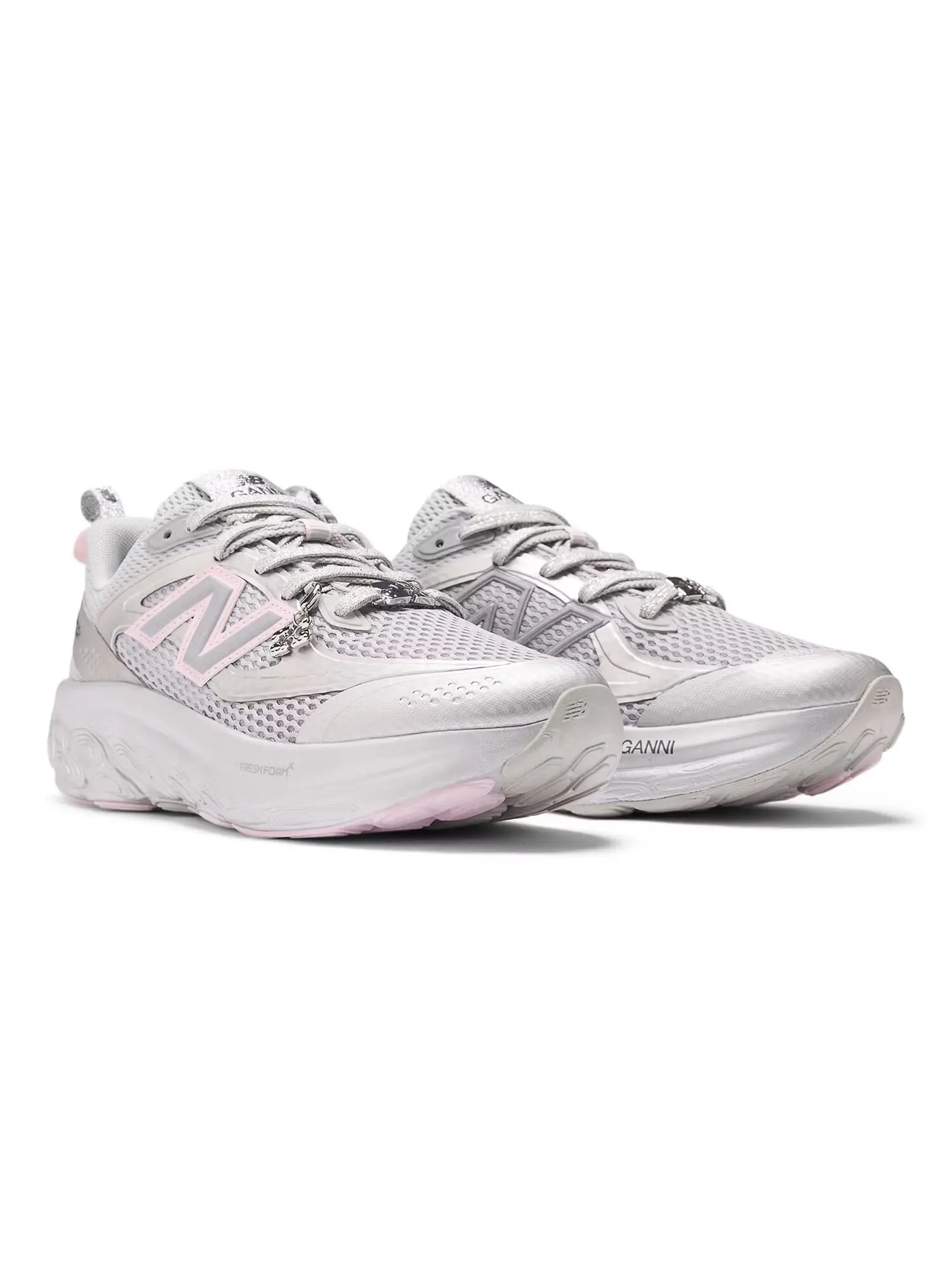 Кроссовки GANNI x New Balance Fresh Foam Trainer — изображение 2 из 6, серебряный/розовый