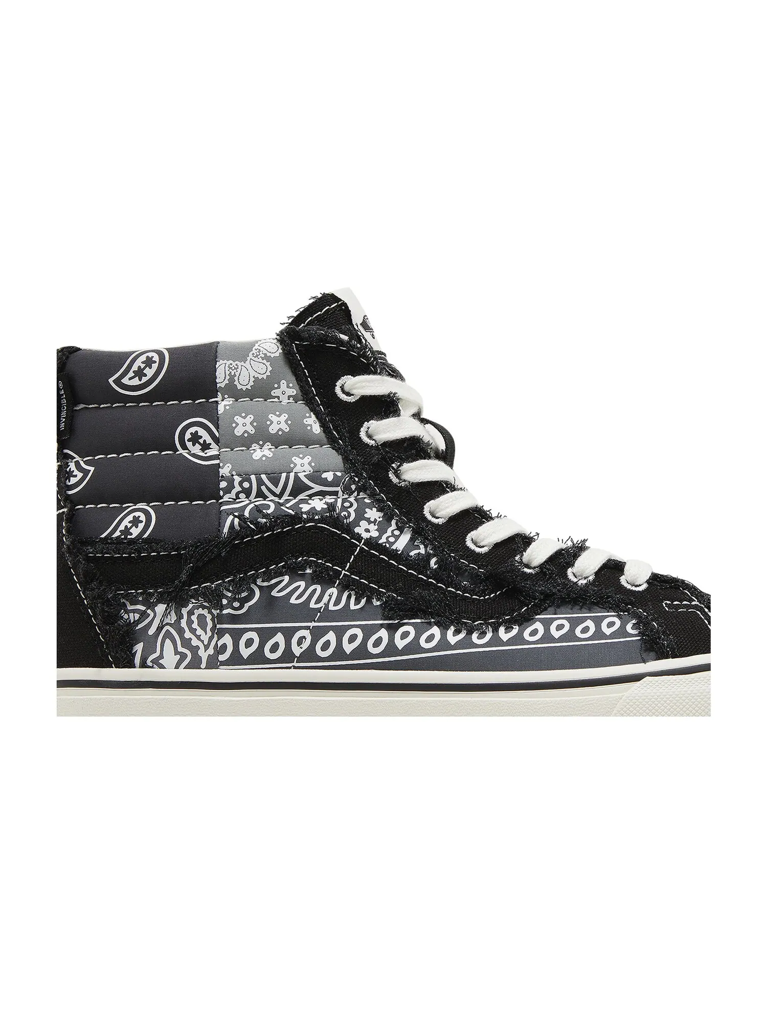 Ботинки INVINCIBLE x Sk8-Hi Reissue VLT LX Vans — изображение 2 из 8, черный