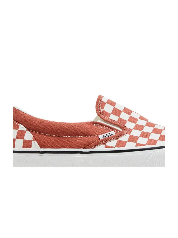 Кроссовки Vans Classic Slip-On 'Color Theory Checkerboard - Auburn' — изображение 3 из 9, коричневый