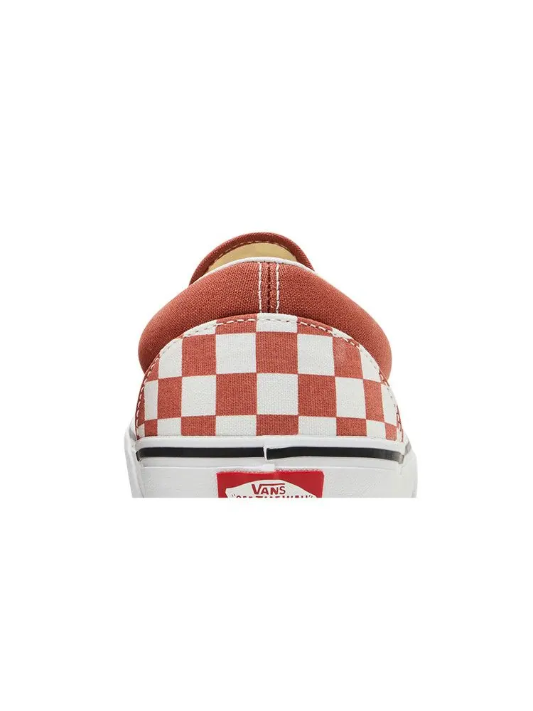 Кроссовки Vans Classic Slip-On 'Color Theory Checkerboard - Auburn' — изображение 8 из 9, коричневый