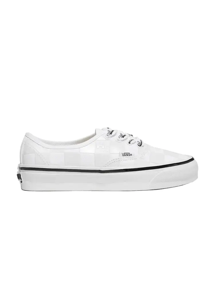 Кроссовки HommeGirls x Authentic 44 'Marshmallow White' — изображение 1 из 1, белый