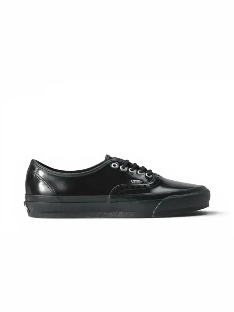 Кеды Vans Authentic 44 Siped Vibram Gloss Leather — изображение 1 из 1, черный