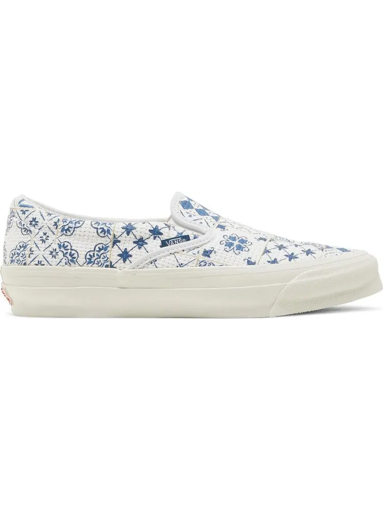 Кеды Vans Kith x OG Classic Slip-On LX Azulejo Tile — изображение 1 из 8, белый