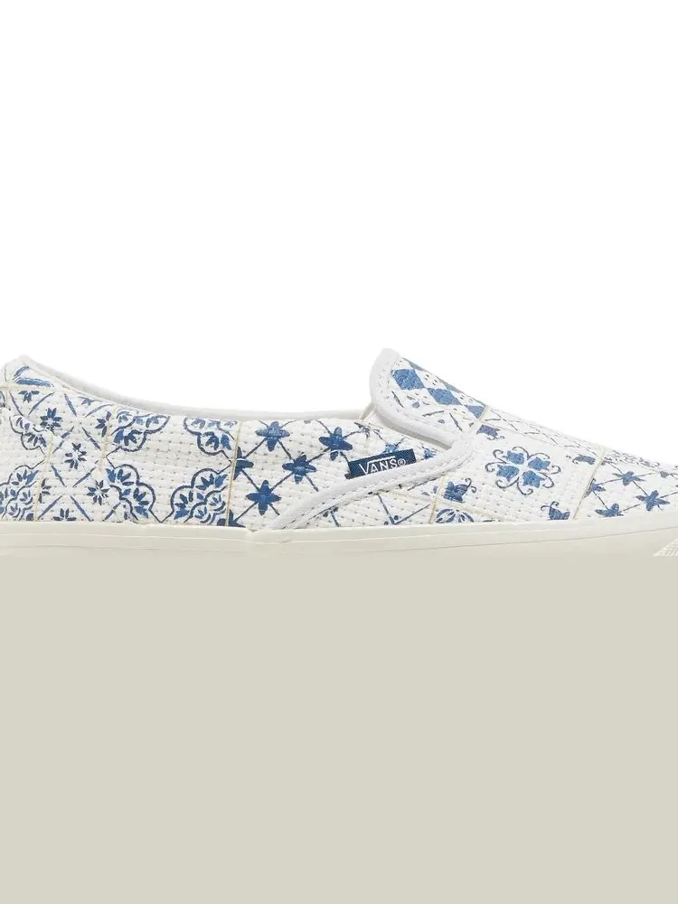 Кеды Vans Kith x OG Classic Slip-On LX Azulejo Tile — изображение 2 из 8, белый