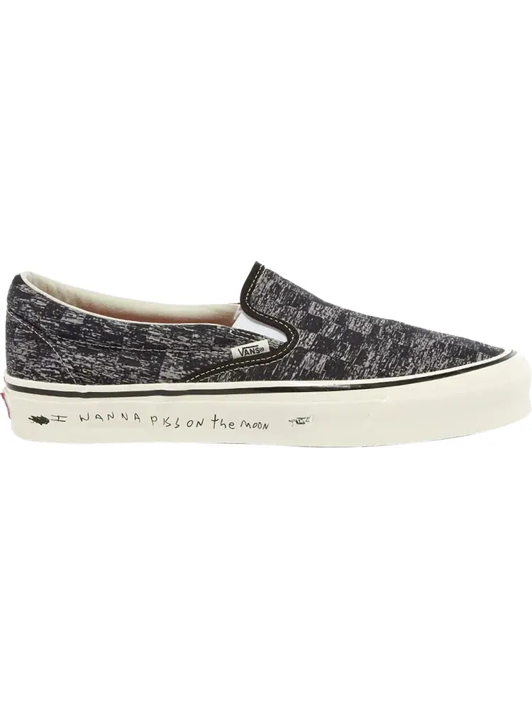 Кеды Vans Raised By Wolves x OG Classic Slip-On LX TV Static — изображение 1 из 1, черный