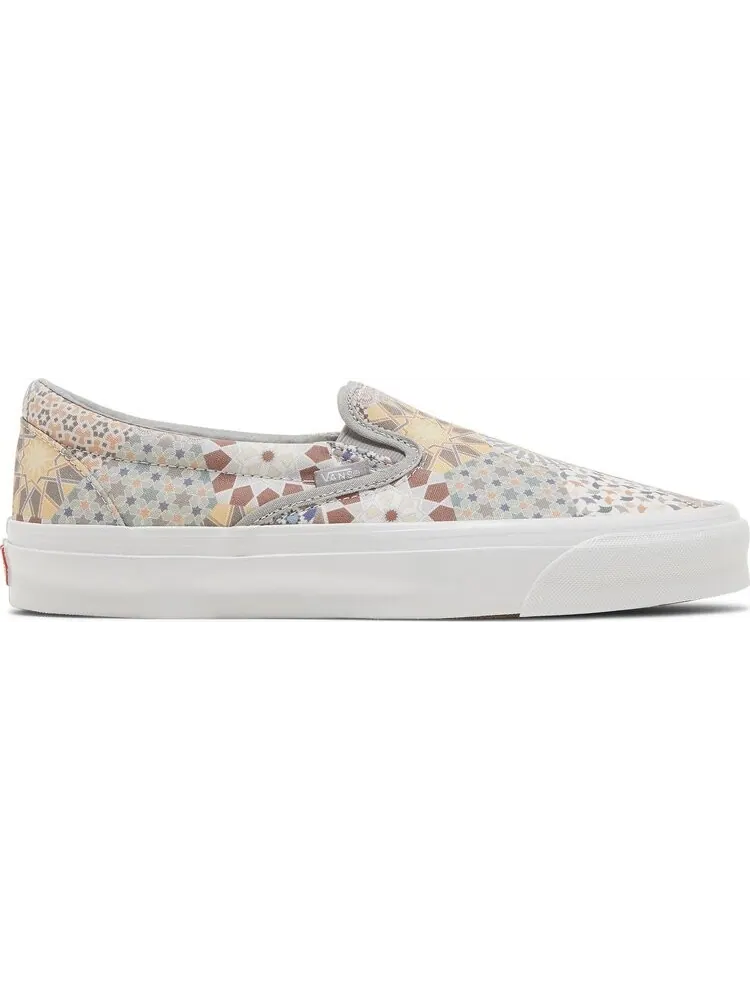 Кеды Vans Kith x Vault OG Classic Slip-On LX Multi Tile — изображение 1 из 8, бежевый
