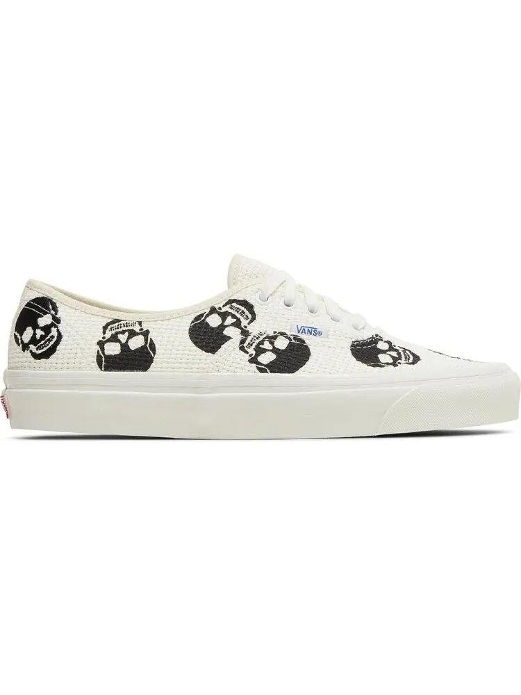 Кеды Vans Authentic 44 DX Anaheim Factory - Needlework Skull — изображение 1 из 8, белый
