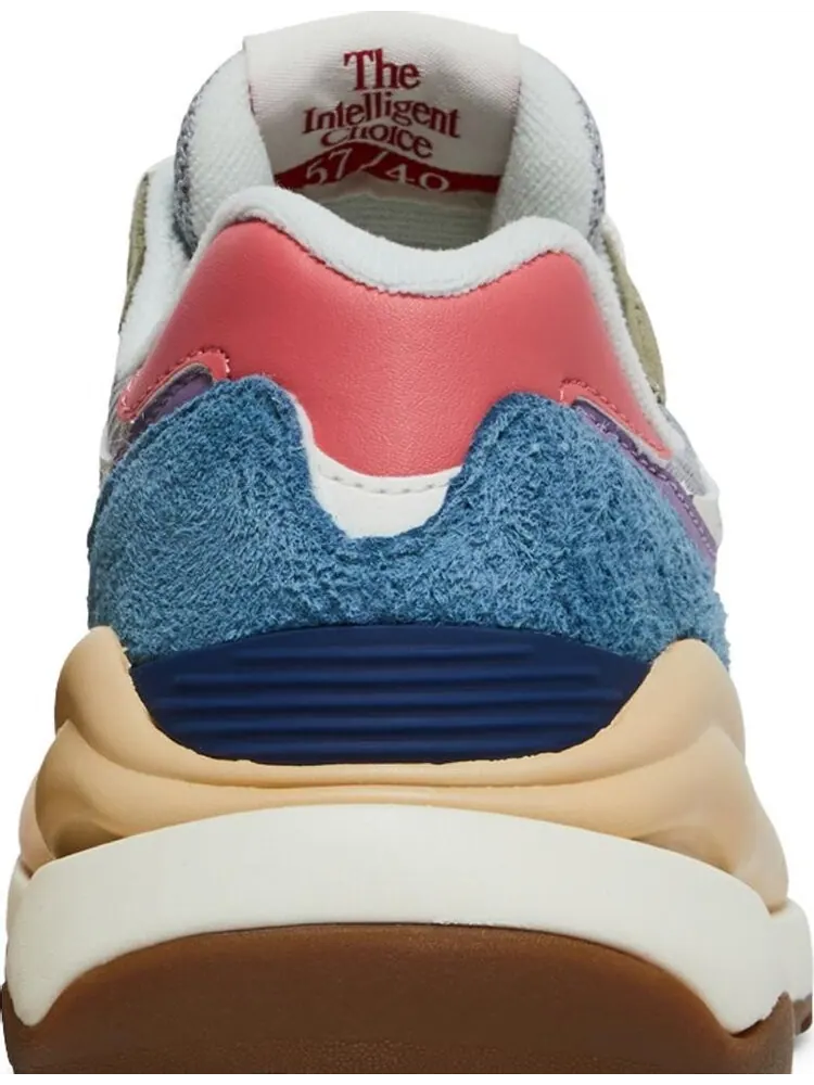 Кроссовки New Balance Wmns 57/40 'Silver Mink Blue' — изображение 7 из 8, серебряный