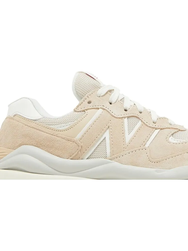 Кроссовки New Balance Wmns 57/40 'Vintage Rose' — изображение 2 из 8, розовый