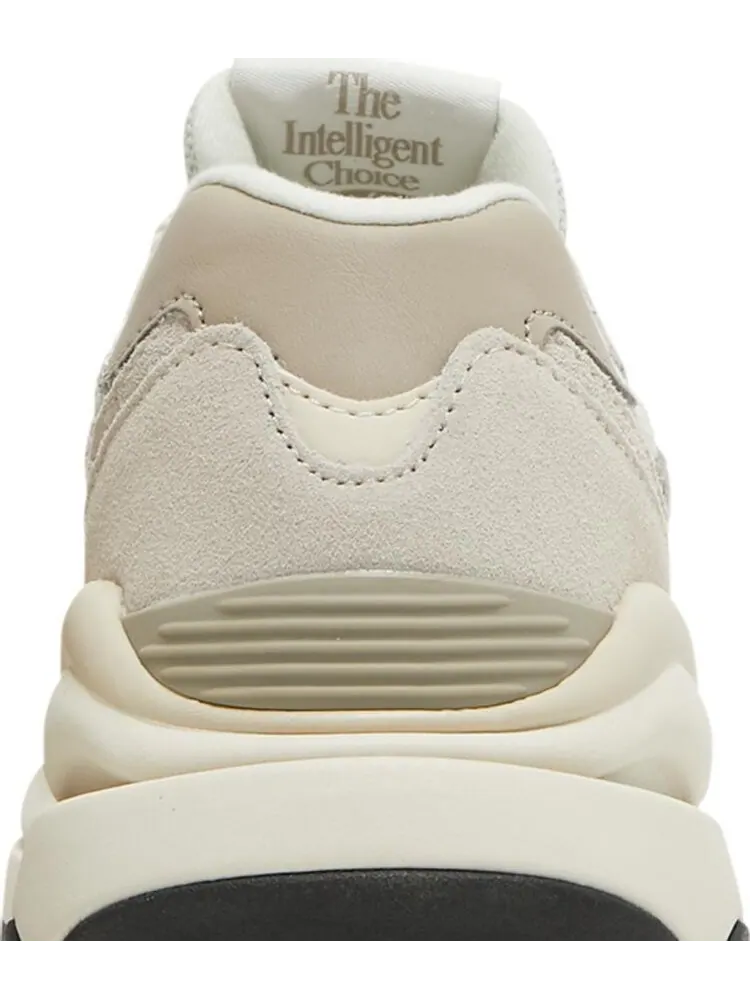 Кроссовки New Balance Wmns 57/40 'Au Lait' — изображение 7 из 8, коричневый