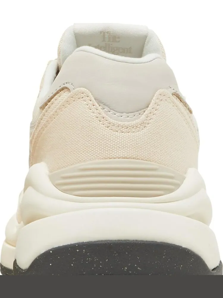 Кроссовки New Balance Wmns 57/40 'Sea Salt Incense' — изображение 7 из 8, бежевый