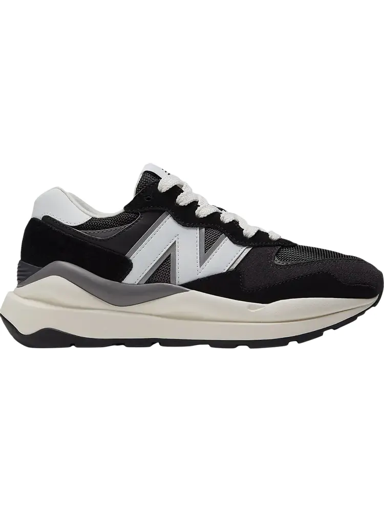 Кроссовки New Balance Wmns 57/40 — изображение 1 из 1, черный/белый