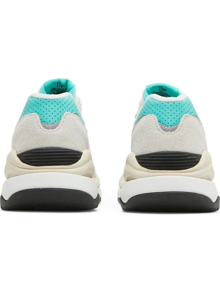 Кроссовки New Balance Wmns 57/40 'Sea Salt Summer Jade' — изображение 6 из 8, бежевый